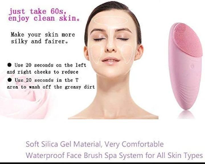 Facial Cleansing Brush